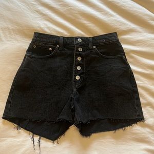 Curve Love High Rise 4 Inch Mom Shorts